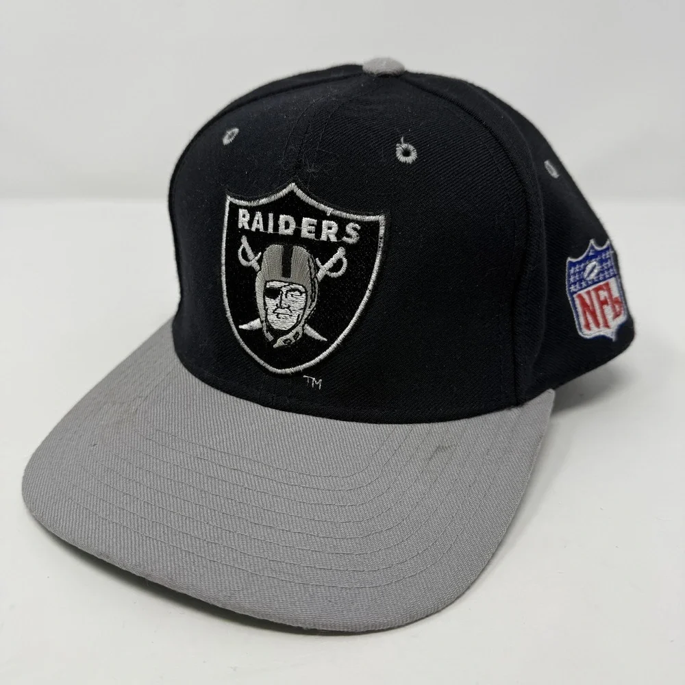 Vintage Oakland Raiders Hat Cap Fitted Mens Black Gray NFL Football Starter 90s